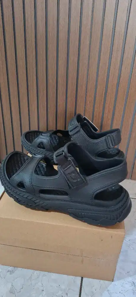 Sale sandal Skechers Creston Ultra Men like NEW (prelove)