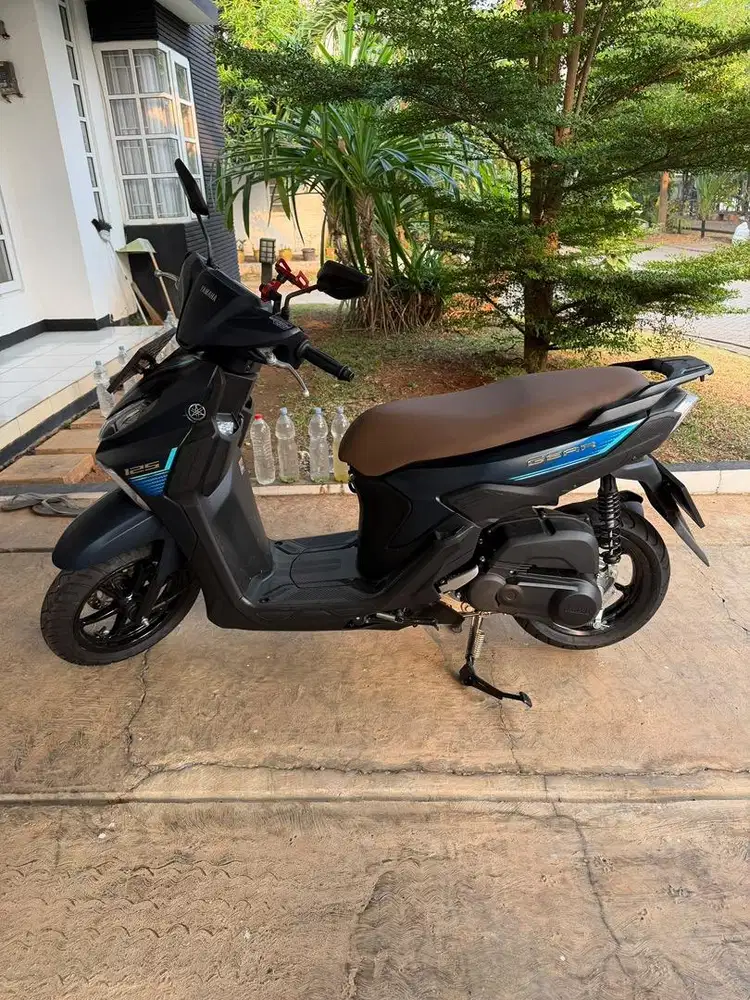 Yamaha Gear Ultima hybrid smart keyless