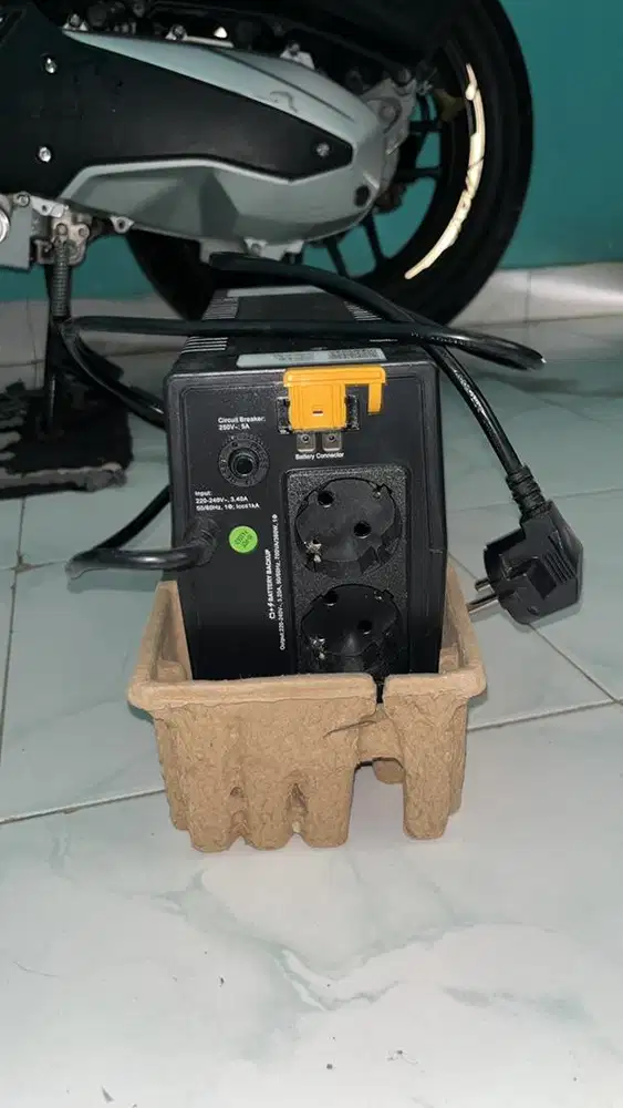 UPS schneider BEKAS