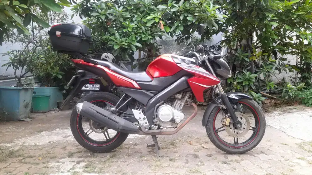 Vixion nvl 2013 warna merah