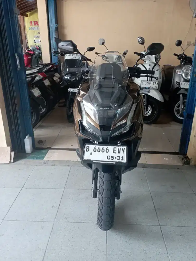 KM 2 RB Honda ADV roadsinc ABS 2026 seperti baru