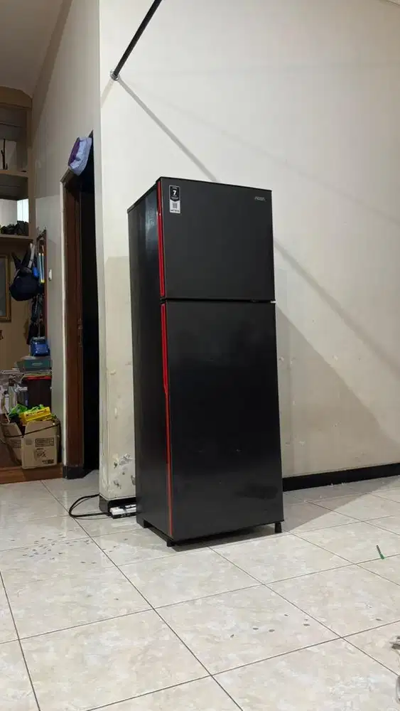 kulkas aqua 2 pintu