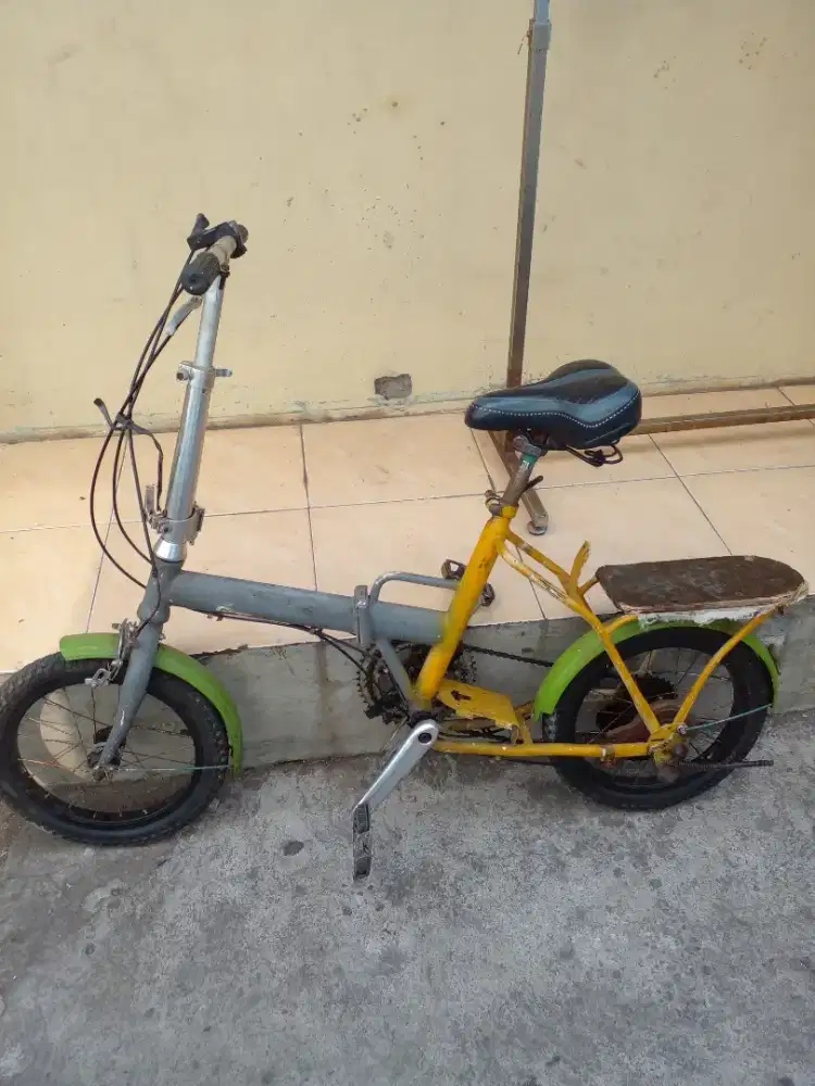 Sepeda lipat tinggal pake masih nyaman