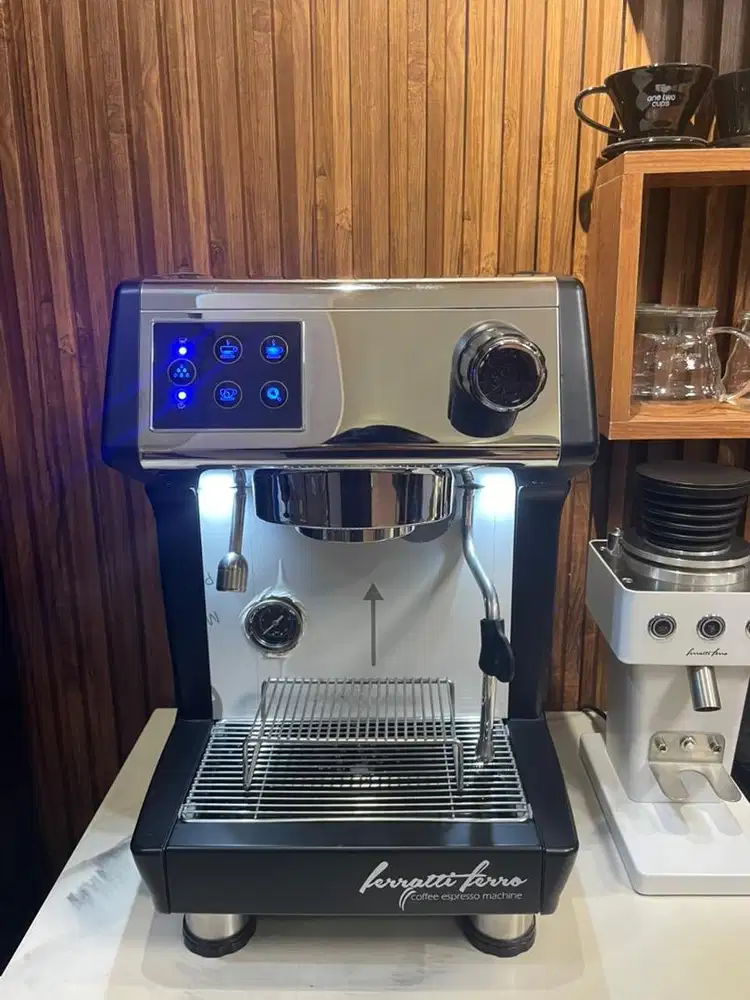 Mesin Kopi Espresso Ferratti Ferro FCM 3200B mint condition pajangan