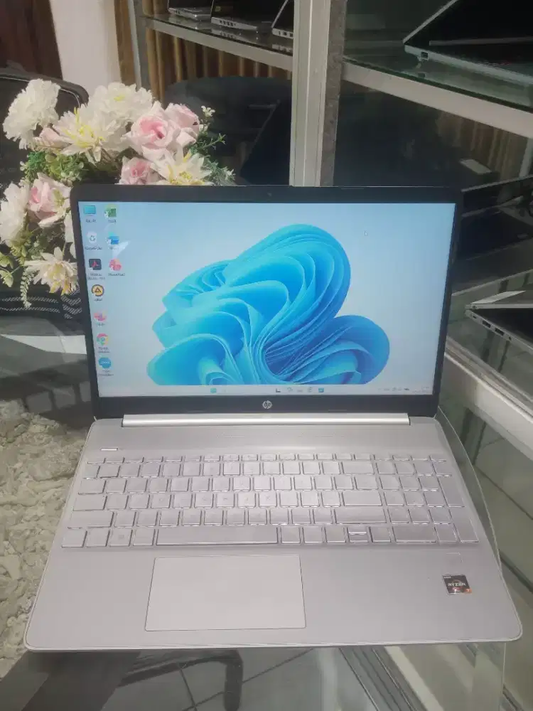Laptop HP 15s Amd Ryzen 7 3700U Layar Touscreen