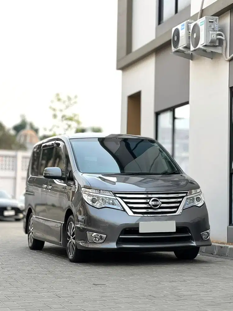 SERENA HWS 2017 LOW KM JUAL CEPAT MURAH