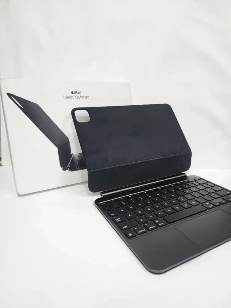 Apple magic keyboard m4 11 inch black