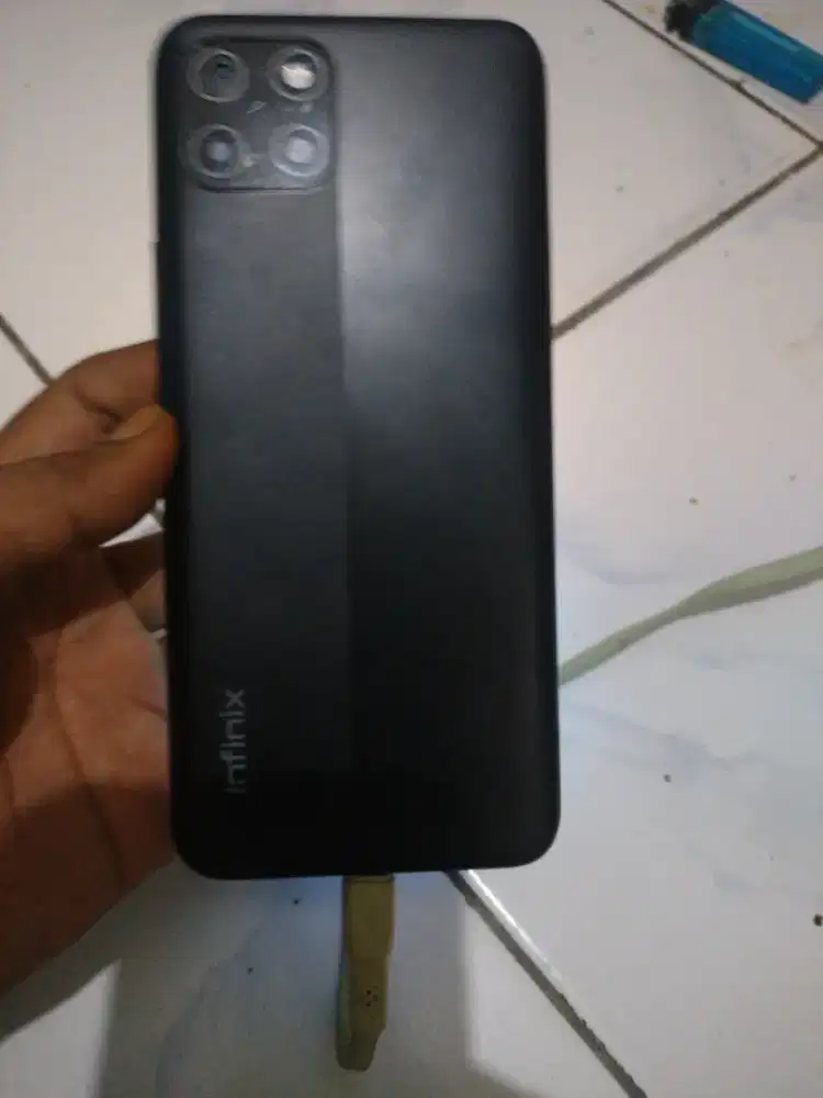 Jual murah2 hp infinik smart 6 mines layar retak tapi masih normal