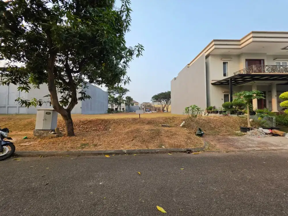 KAVLING GADING SERPONG ARISTOTELES hadap Selatan