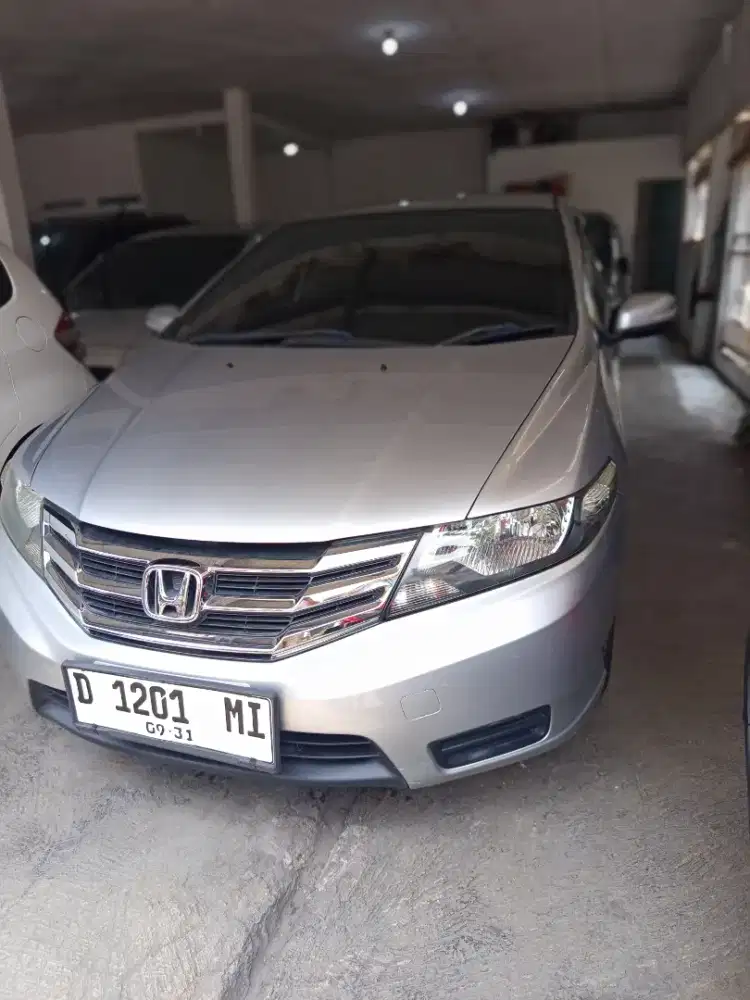 Honda city e at 2012