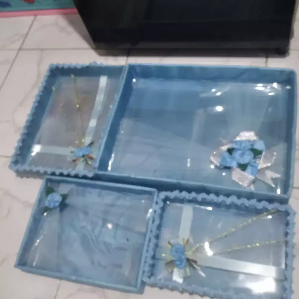 Kotak seserahan nikah biru