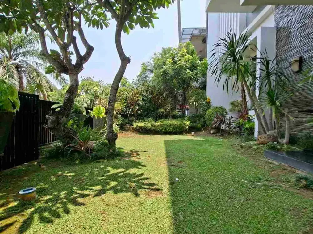 RUMAH LUAS MEWAH VILLA PUNCAK TIDAR KOTA MALANG