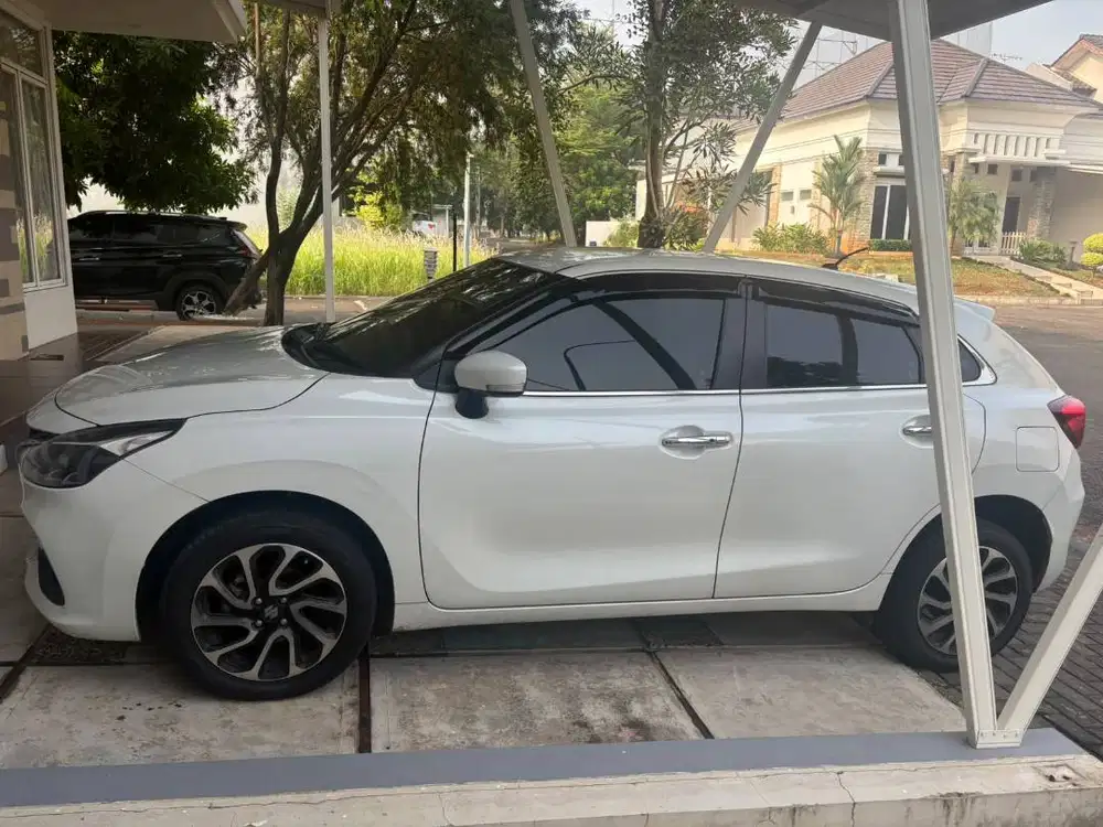 Suzuki Baleno 1.5 Bensin AT 2022 Seperti Baru