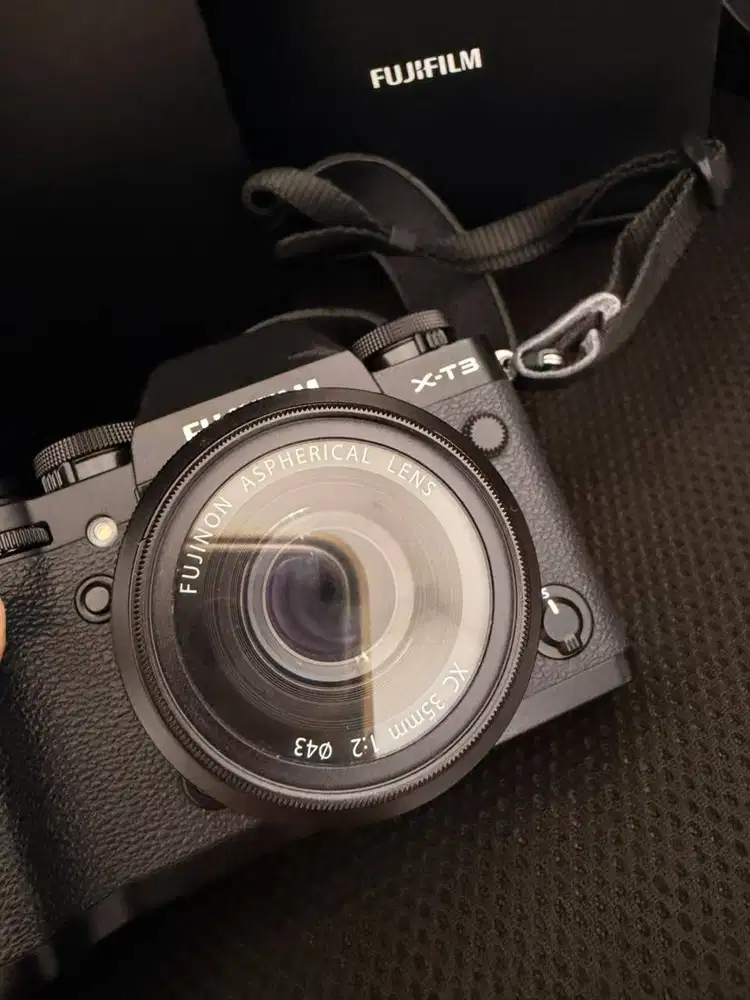Kamera Mirrorless Fujifilm XT3 dan Lensa XC 35mm F2 Fullset second