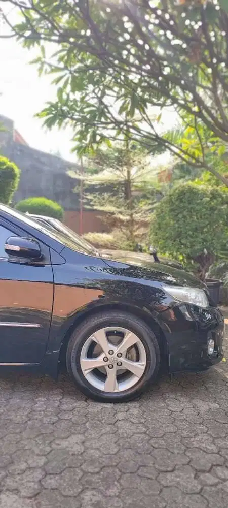 toyota corolla altis (2013)