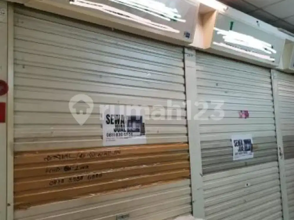 Kios Hook Murmer Blok A Pasar Tanah Abang Jakarta Pusat