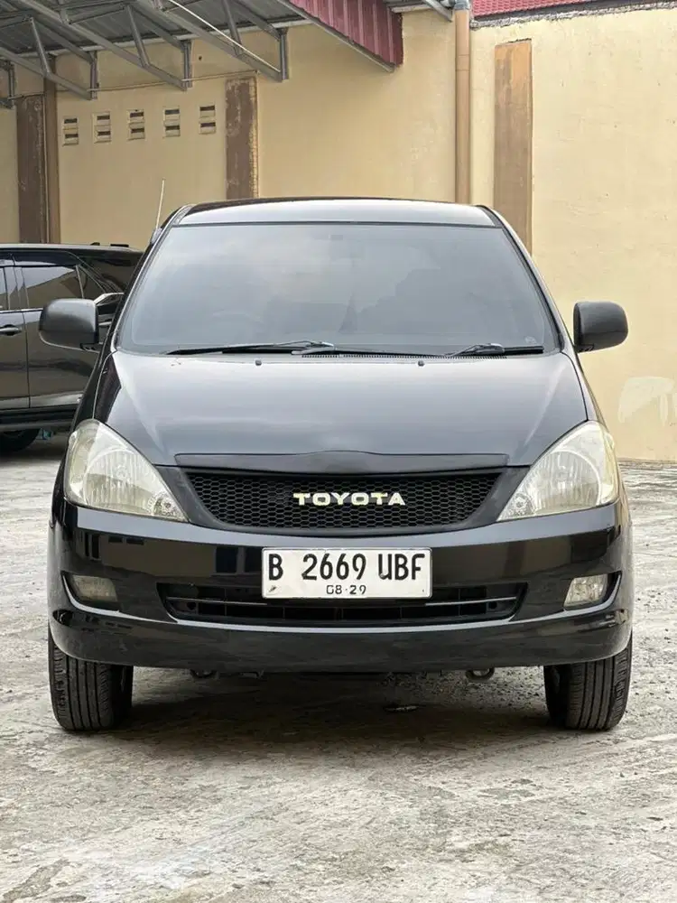 Toyota innova 2.5 G at matic diesel 2008