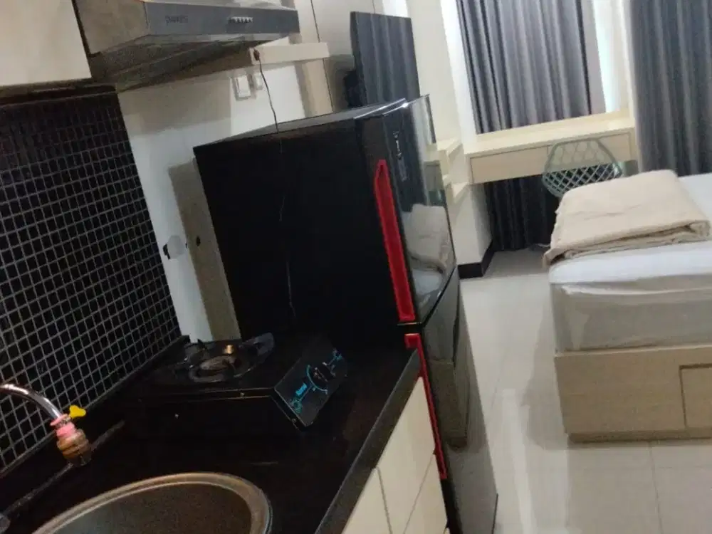 Disewakan Apartemen Amor Pakuwon City Mall PCM Studio Full Furnished Lantai Rendah