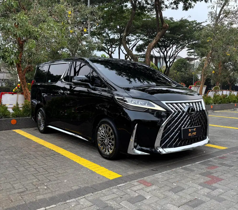 [ LOW ODO ] Lexus LM350 4 Seater VIP 2021