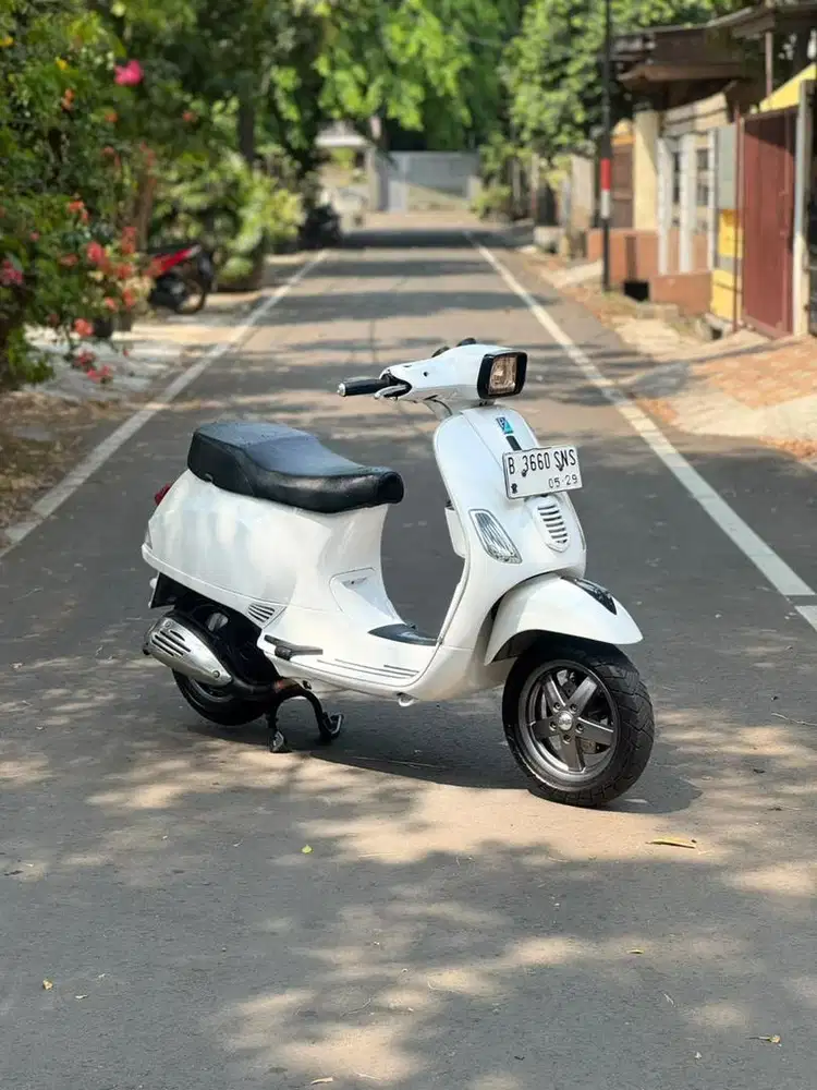 FOR SALE PIAGGIO VESPA S 150 3v 2013 PERFECT CONDITION