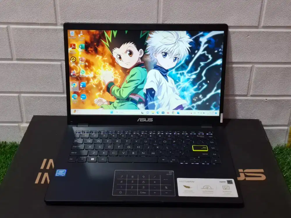 Asus vivoBook E410MAB Prosesor Intel Pentium Silver N5030/Ram 4GB/SSD