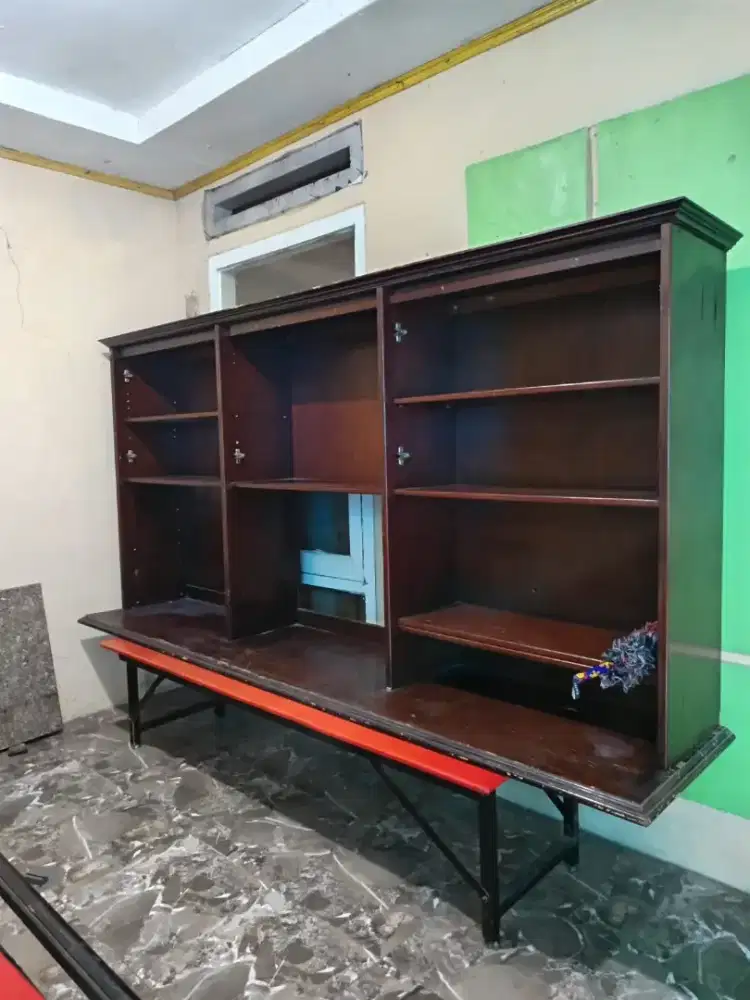 Bufet atau lemari tv