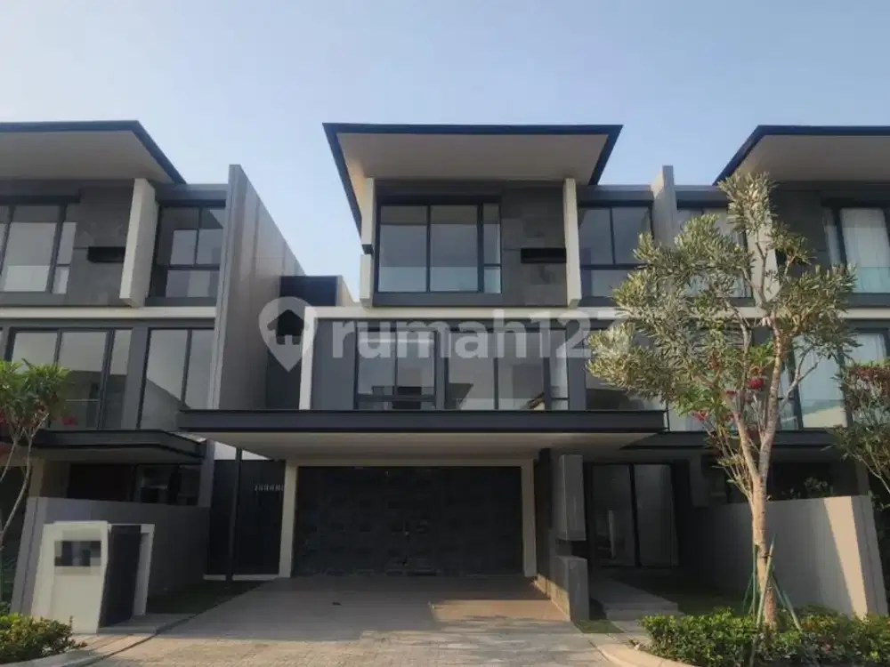 Rumah Mewah Semifurnish Ada Lift Siap Ajb di Lyndon Navapark Bsd
