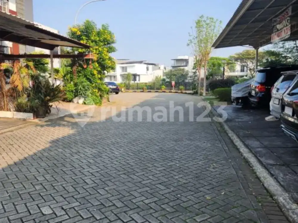 Rumah 2 Lantai 3+1 Kamar Tidur Green Lake City