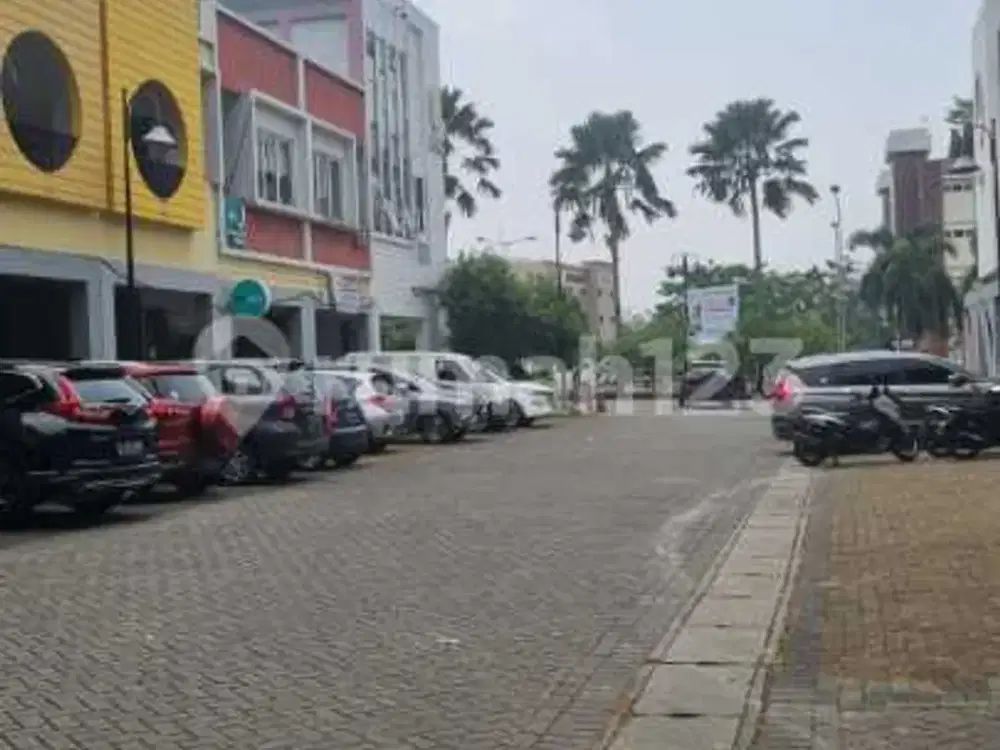 Ruko di jual Golden 8 B Gading Serpong hoek  sebrang Pahoa