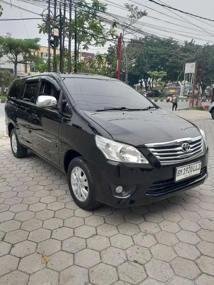 Toyota Kijang Innova 2012 Bensin