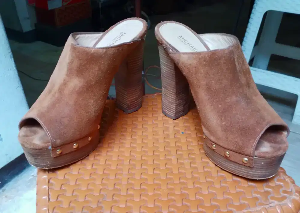 Sandal Wanita branded