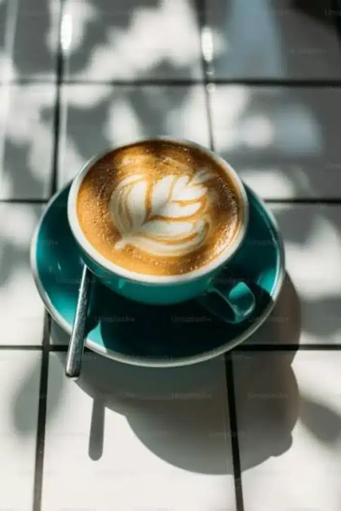 Dibutuhkan staf kedai kopi.
