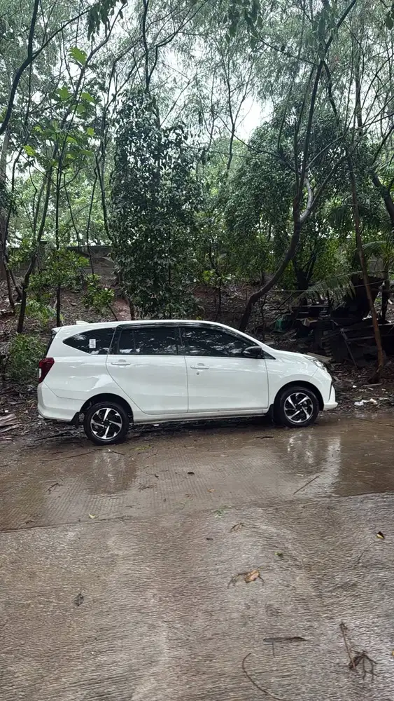 DAIHATSU SIGRA (2024)