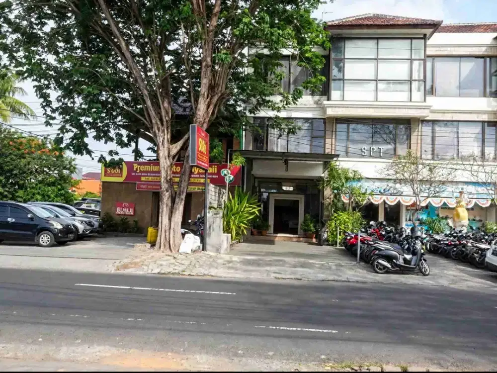 Jual Ruko 3,5 lantai luas 4,5 x 21 m termasuk hal.parkir di jln Merdeka Renon Denpasar Bali