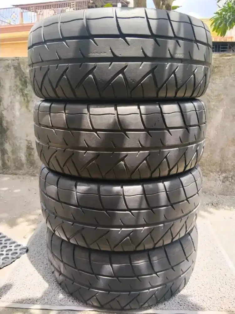 Ban r15 kumho ecsta v720 semislick 205/50