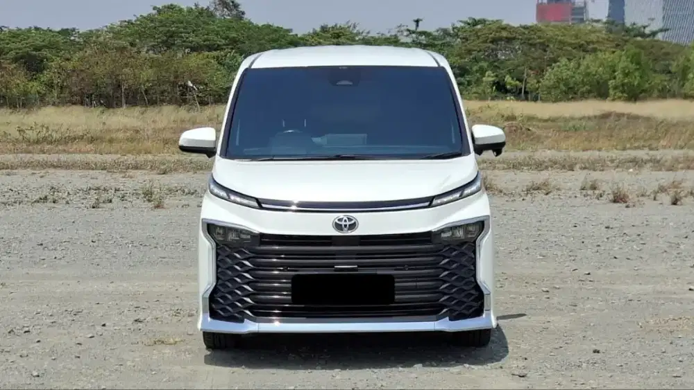 Toyota Voxy matic 2022