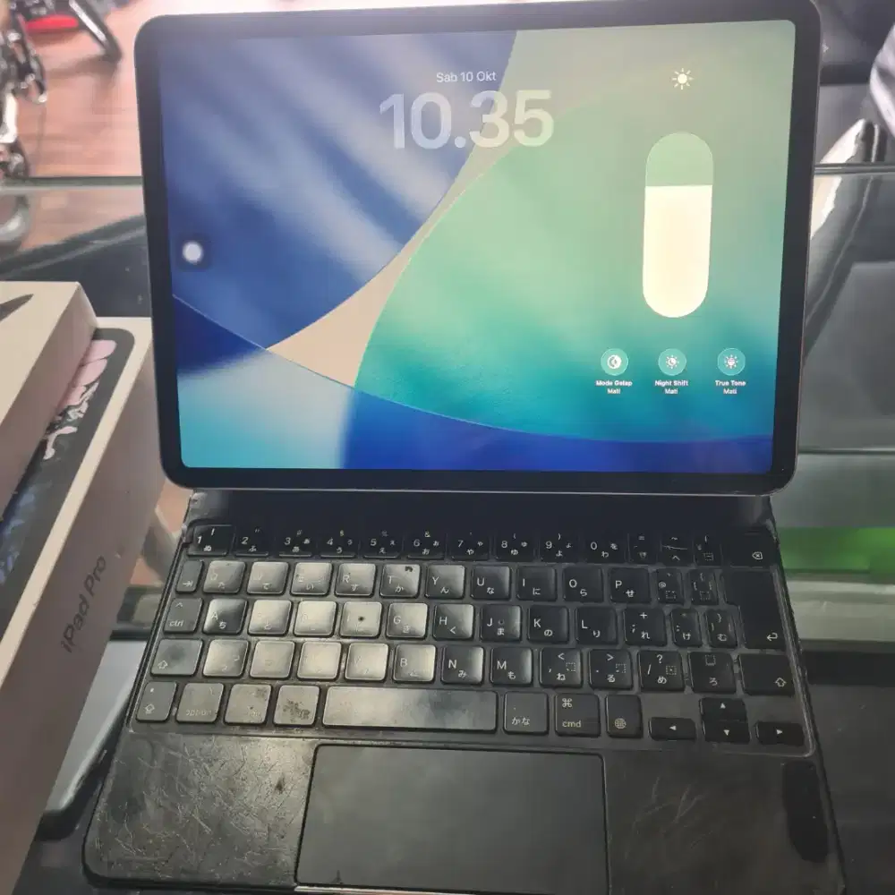 iPad Pro 256GB + Keyboard iBox – Performa Kencang dan Fullset