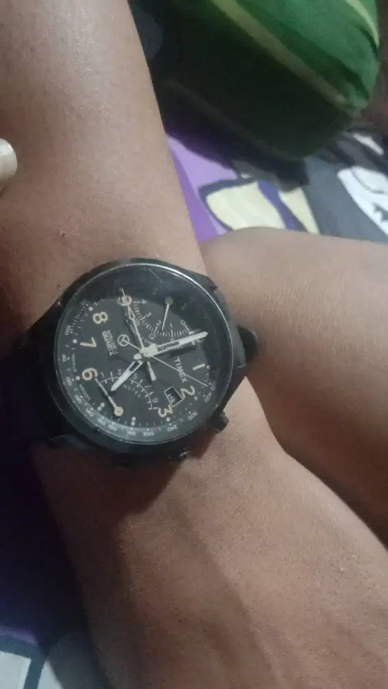 Jual cepat jam tanggan merek timex