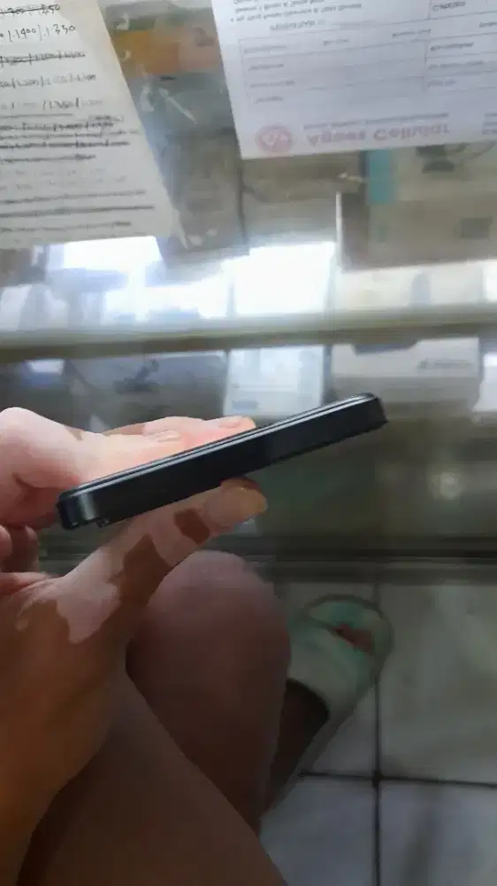 Handphone oppo a57