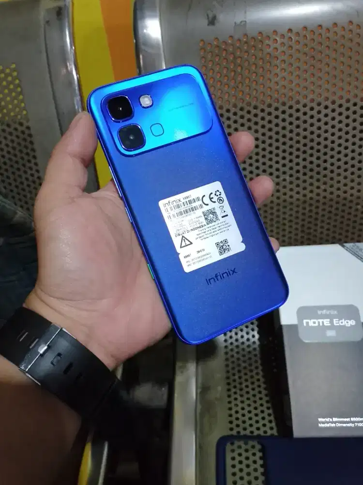 Infinix Note Edge 5G 8/256