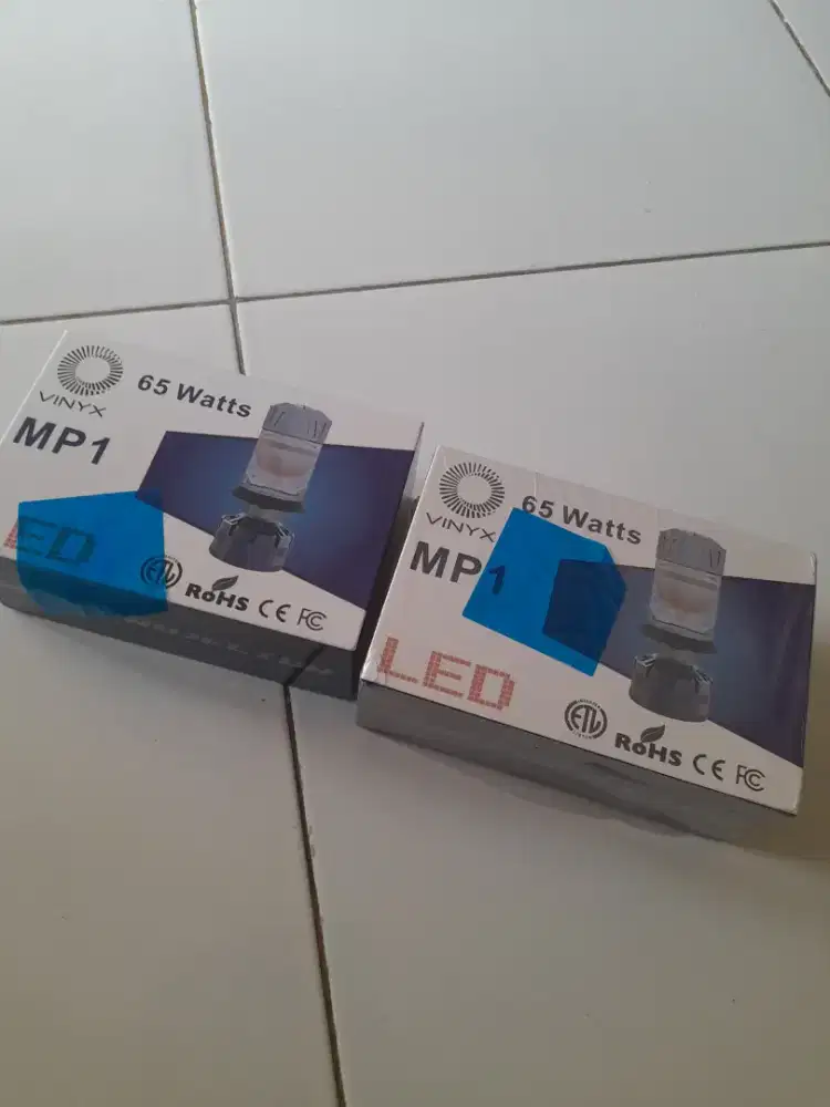 Di jual lampu LED utama mobil