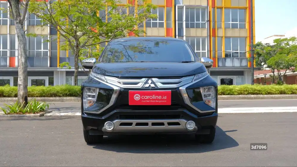 MITSUBISHI XPANDER ULTIMATE 1.5 AT 2021 HITAM