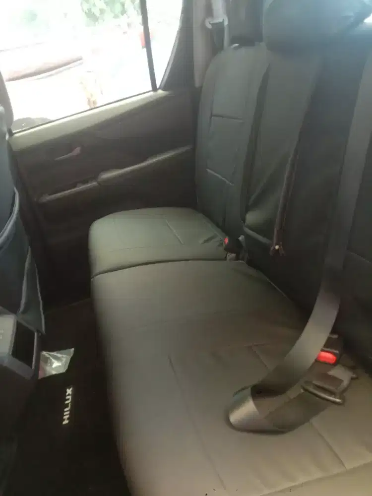 Jasa pasang sarung jok Mobil Home Service