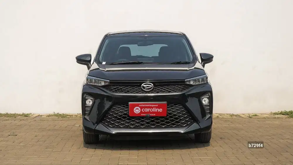 DAIHATSU XENIA R 1.3 AT 2022 HITAM