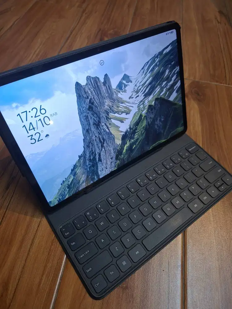 Dijual Redmi Pad 2 Pro + Smart Pen + Keyboard (Garansi April 27)