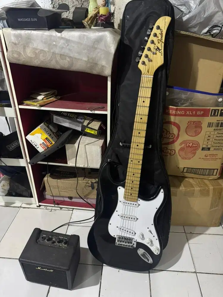 Guitar Listrik Fender + Ampli