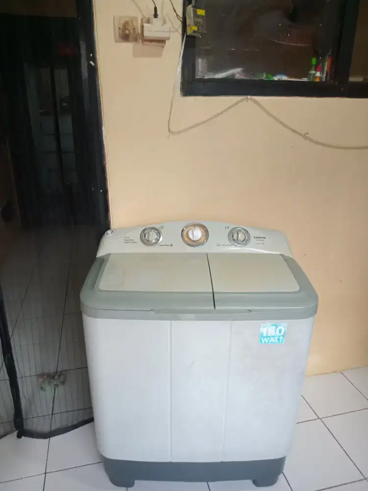 Mesin cuci 2tabung merk SANKEN TW-8288DBU