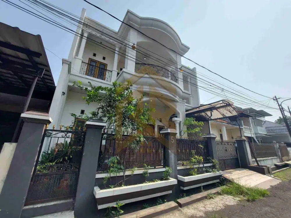 rumah 2lantai terawat lokasi bagus di turangga buahbatu bandung