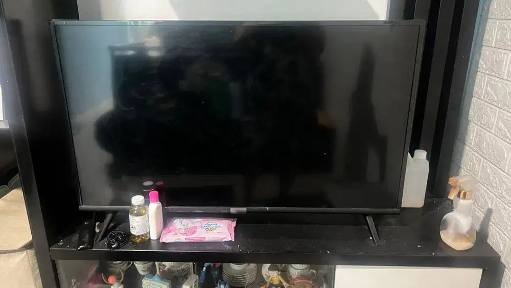 Smart TV TCL Model 40A3 NEGO