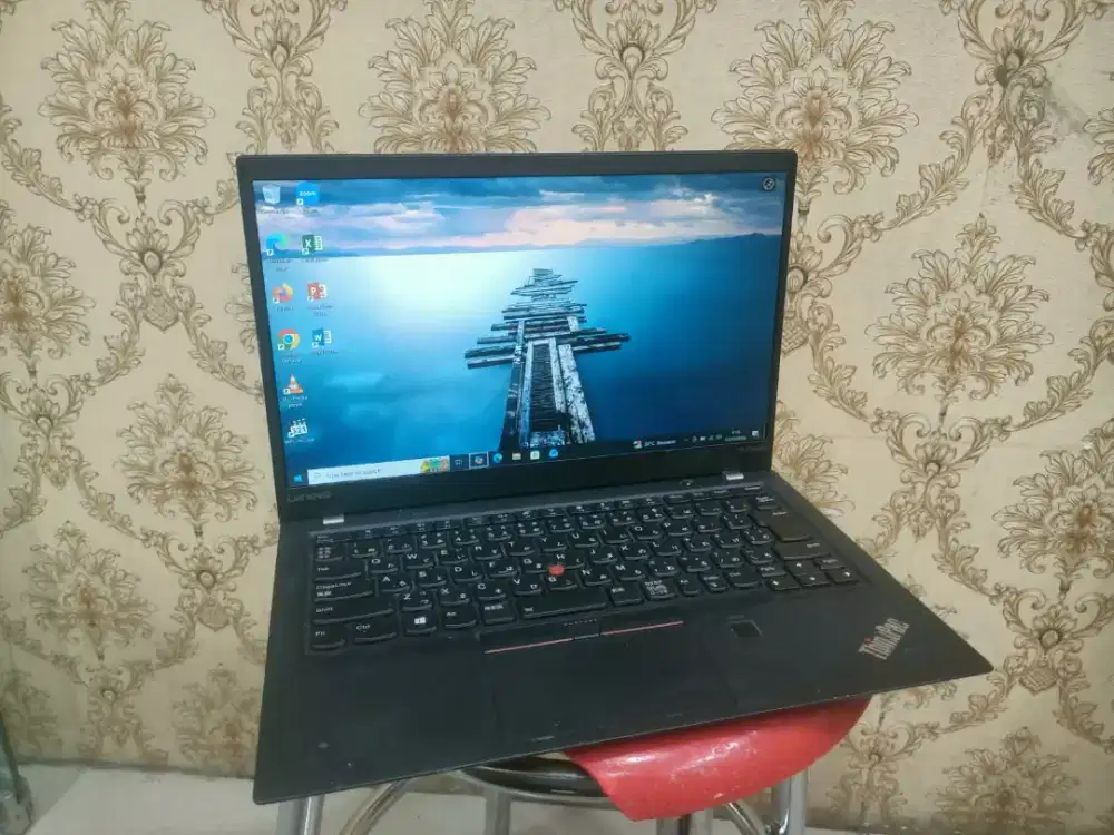 Thinkpad X1 carbon ram 8 SSD 256 gen 6 minus speaker agak jembret